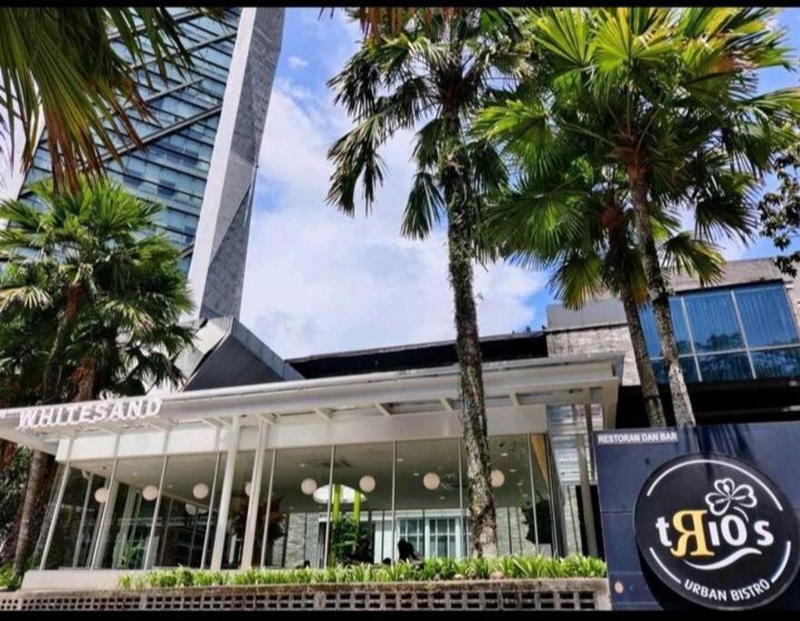 Maya Empire Studio Kampong Bukit Lanjan Экстерьер фото