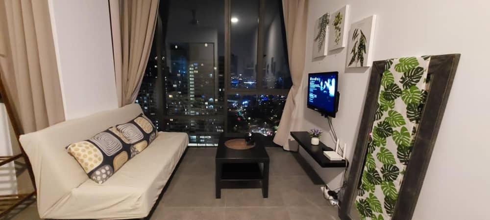 Maya Empire Studio Kampong Bukit Lanjan Экстерьер фото