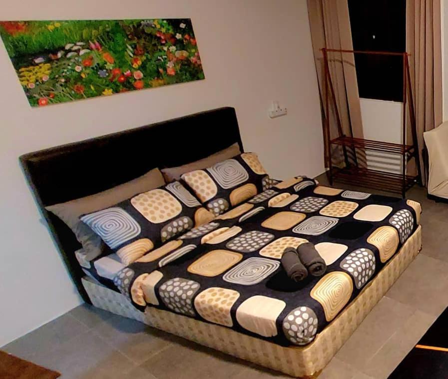 Maya Empire Studio Kampong Bukit Lanjan Экстерьер фото